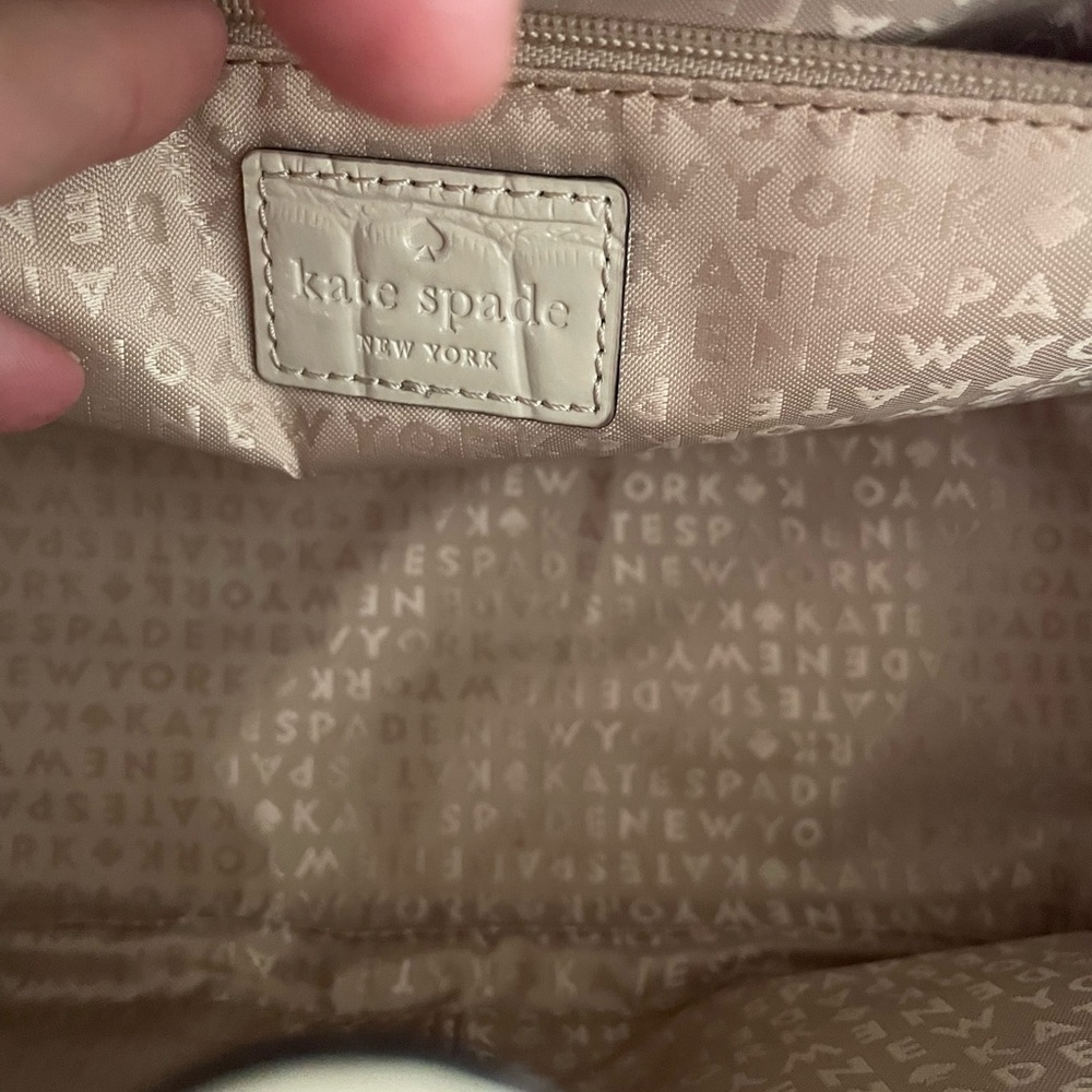 Kate Spade Ivory Croc-Embossed Women's Bag 💯 Leather. - Picture 5 of 10